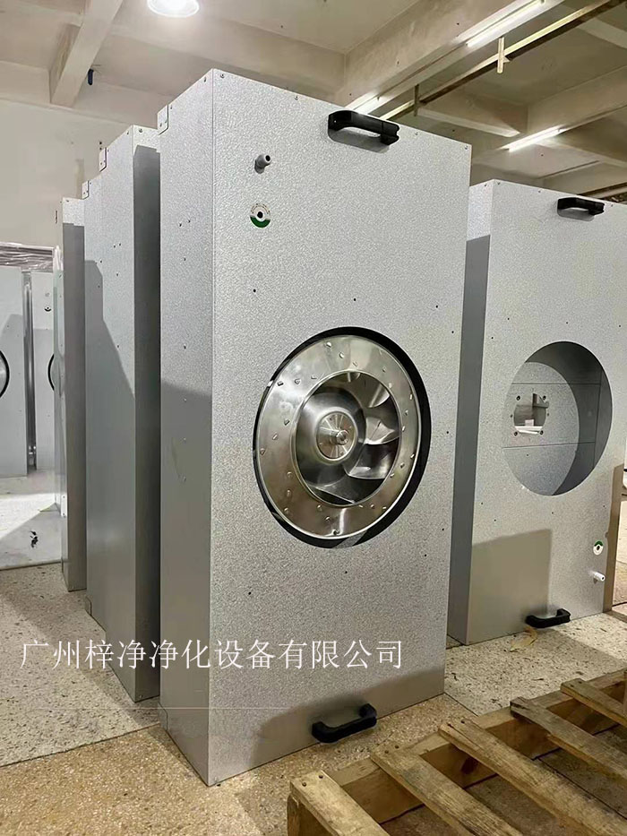 鍍鋁鋅板ffu廣泛應用于無塵室、潔凈工作臺、無塵生產線、組裝式潔凈棚、層流罩和局部百級等應用場合。