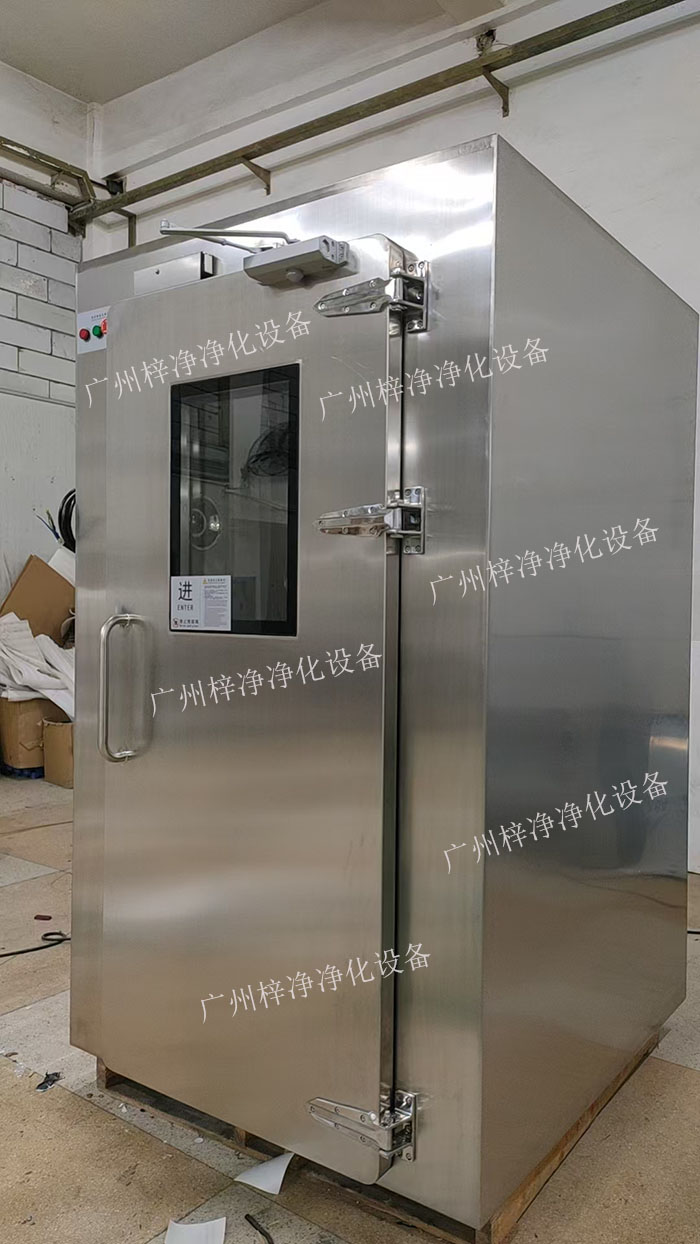 高端滿焊接風(fēng)淋室產(chǎn)品外觀 高端滿焊接風(fēng)淋室產(chǎn)品外觀