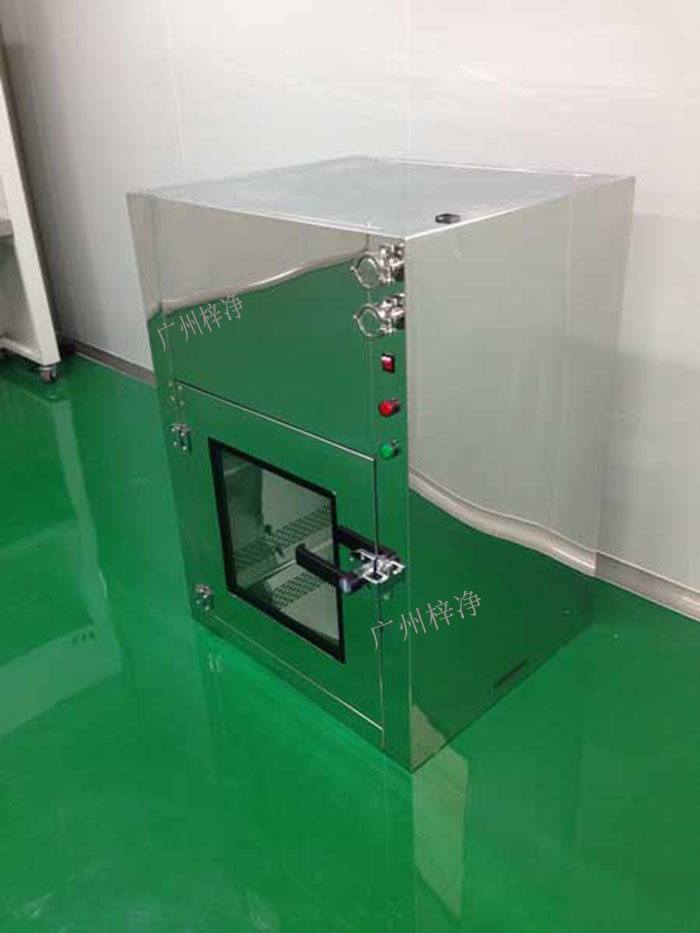 傳遞窗是一種用于在潔凈室內外或潔凈室之間傳遞物品或人員的設備 傳遞窗是一種用于在潔凈室內外或潔凈室之間傳遞物品或人員的設備