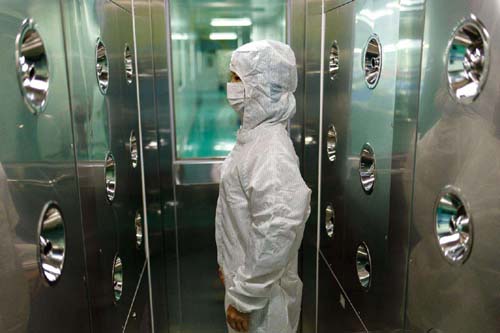 操作人員對風淋室的正確使用也是影響凈化效果的重要因素。