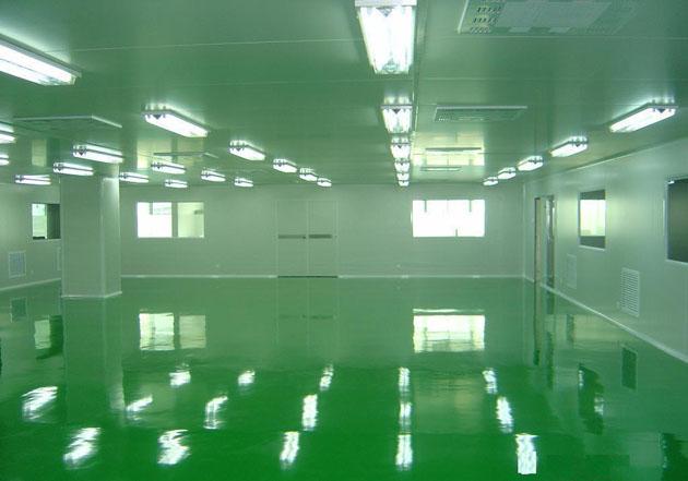 工作人員在進入潔凈區前先要經過風淋室吹淋除塵后才能進入潔凈區工作。
